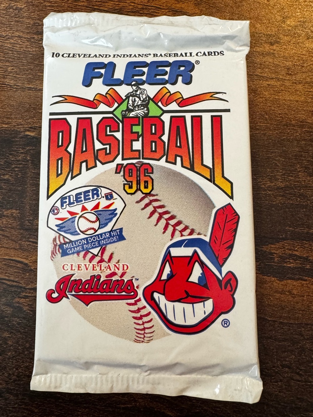 New 1996 Fleer 10-Card Cleveland Indians Team Set Sealed Pack Chief Wahoo Logo